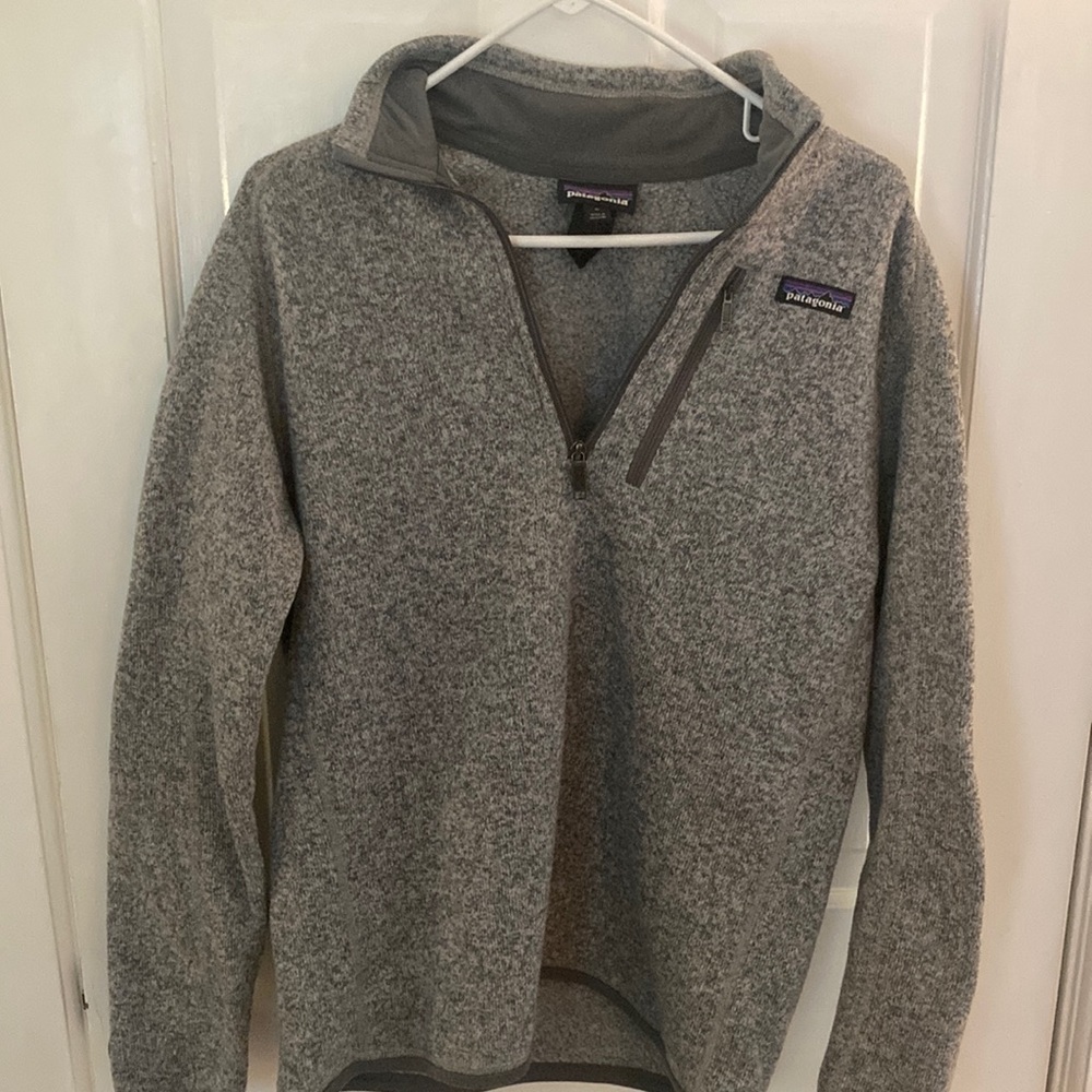 Patagonia men’s medium grey 3/4 zip fleece